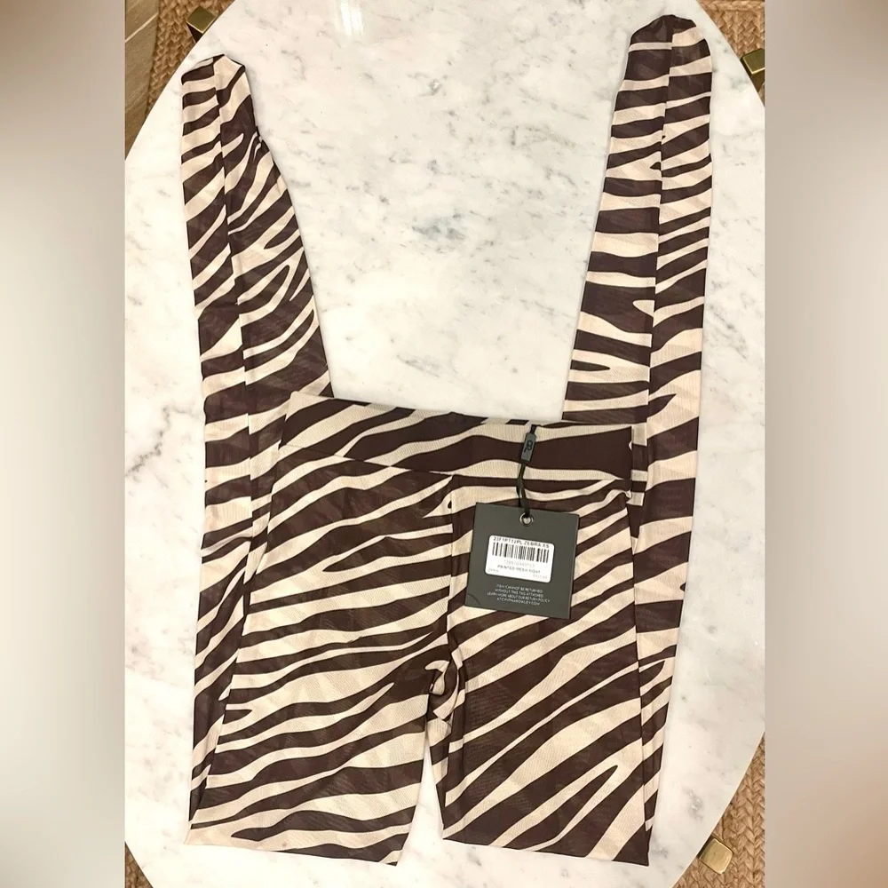 NWT Cynthia Rowley zebra print mesh footed tights, flat waistband, brown, XS